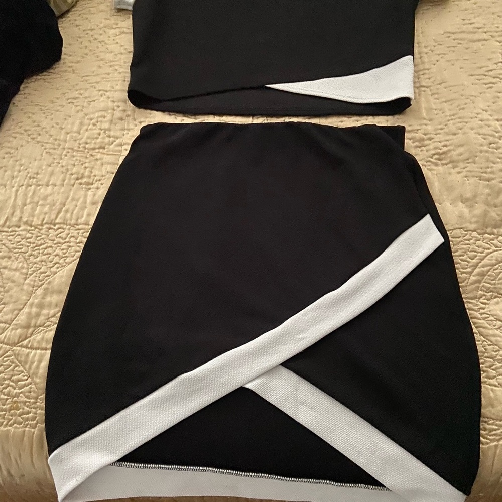 2 piece set mini skirt and crop top size S/M black and white